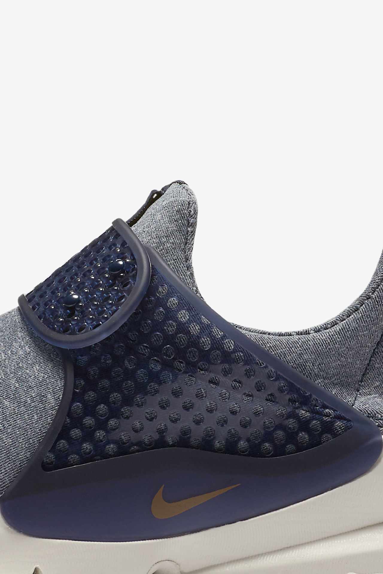 Women's Nike Sock Dart SE 'Midnight Navy & Golden Beige'