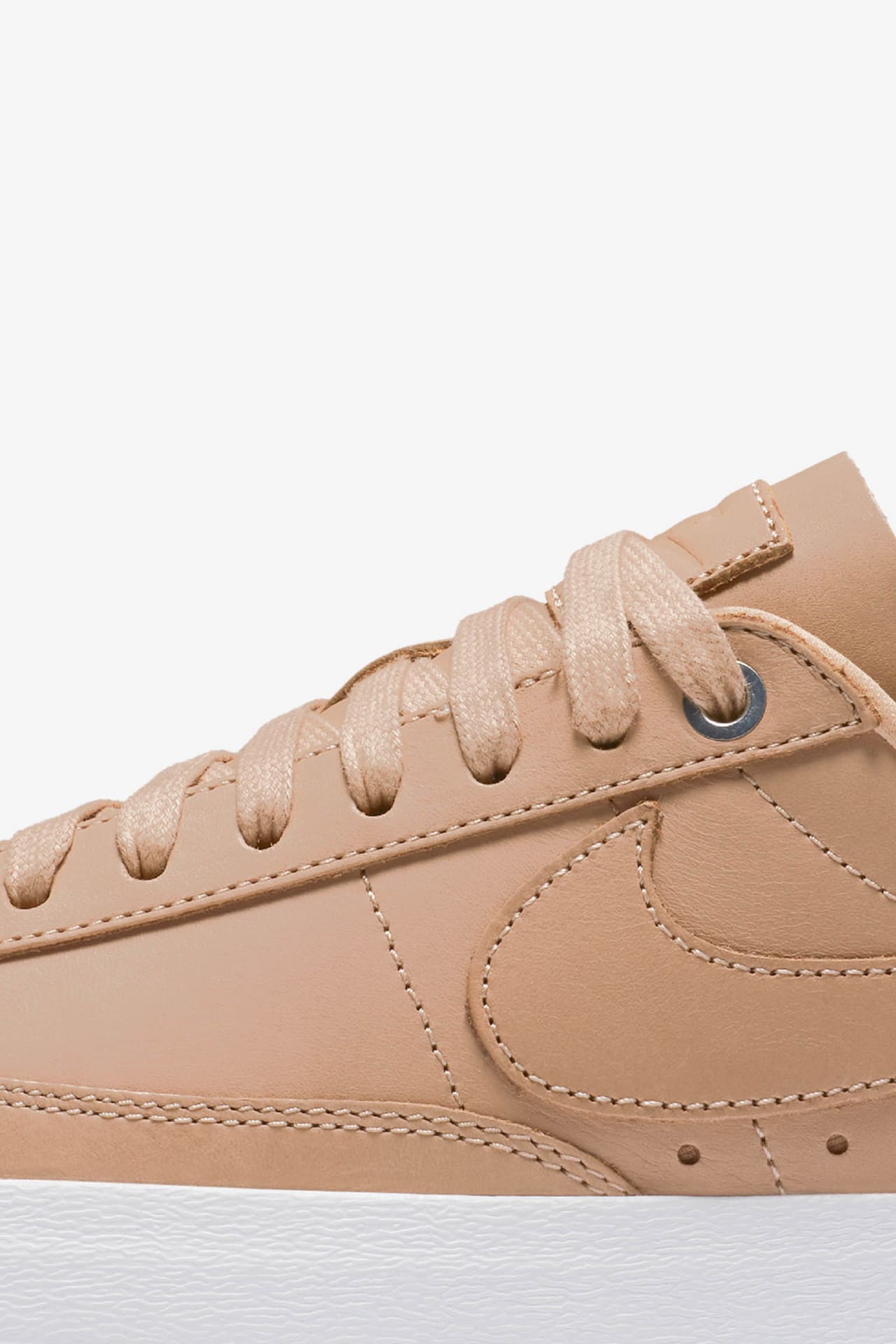 Nike Women's Blazer Low 'Vachetta Tan & White' Release Date