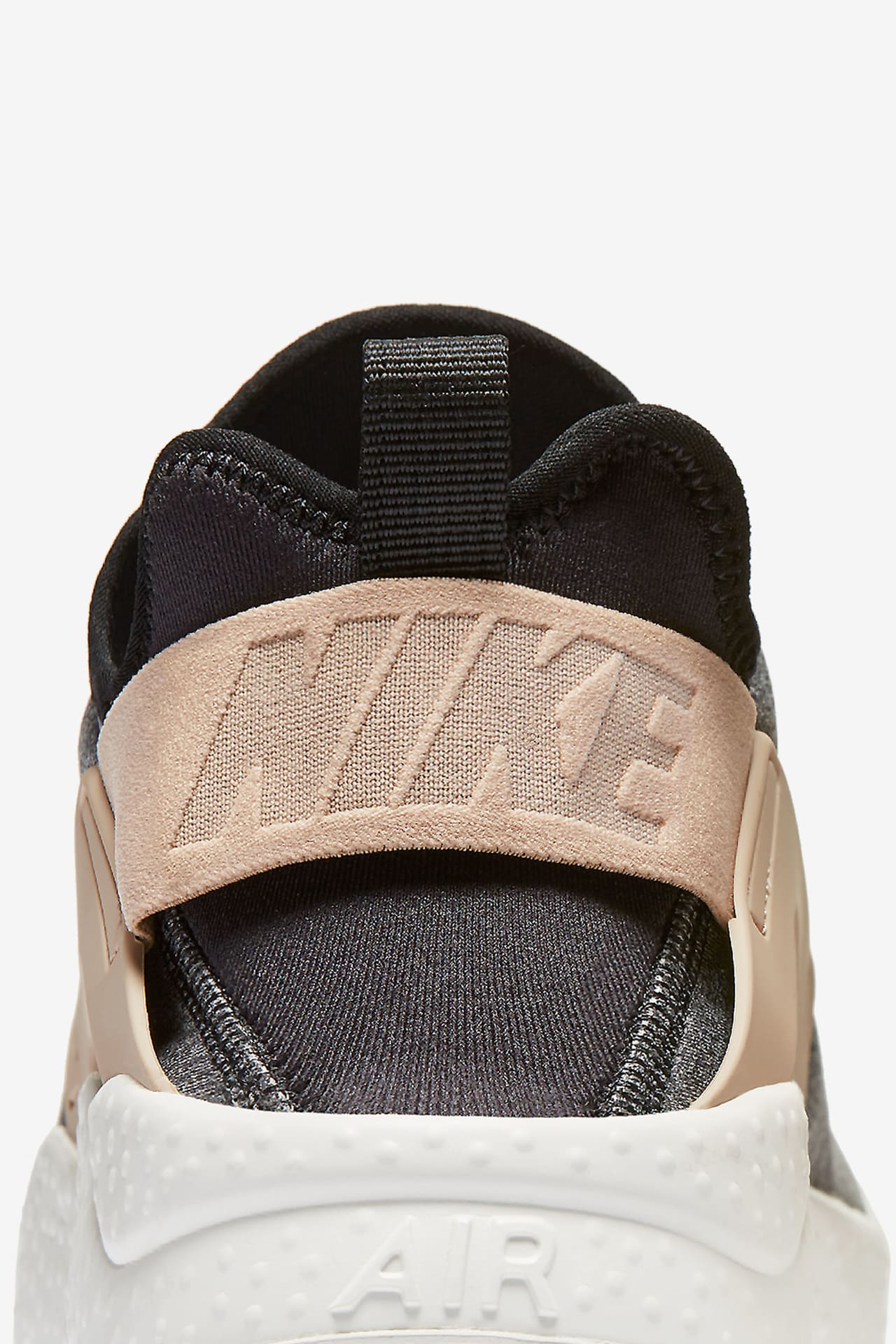 Nike Air Huarache Ultra SE Black Vachetta Tan pour Femme. Nike SNKRS