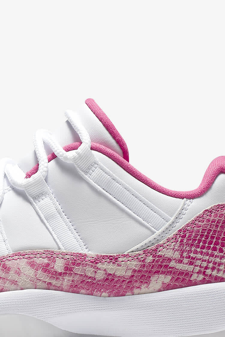 Nike air jordan 11 womens pink white hot best sale