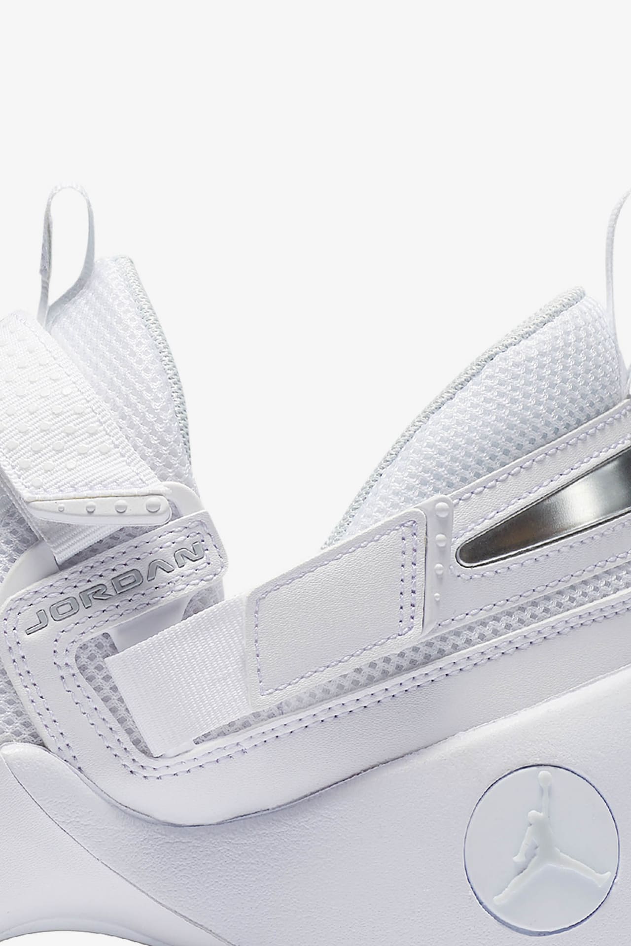 Jordan Trunner LX 'Pure Platinum &amp; White'