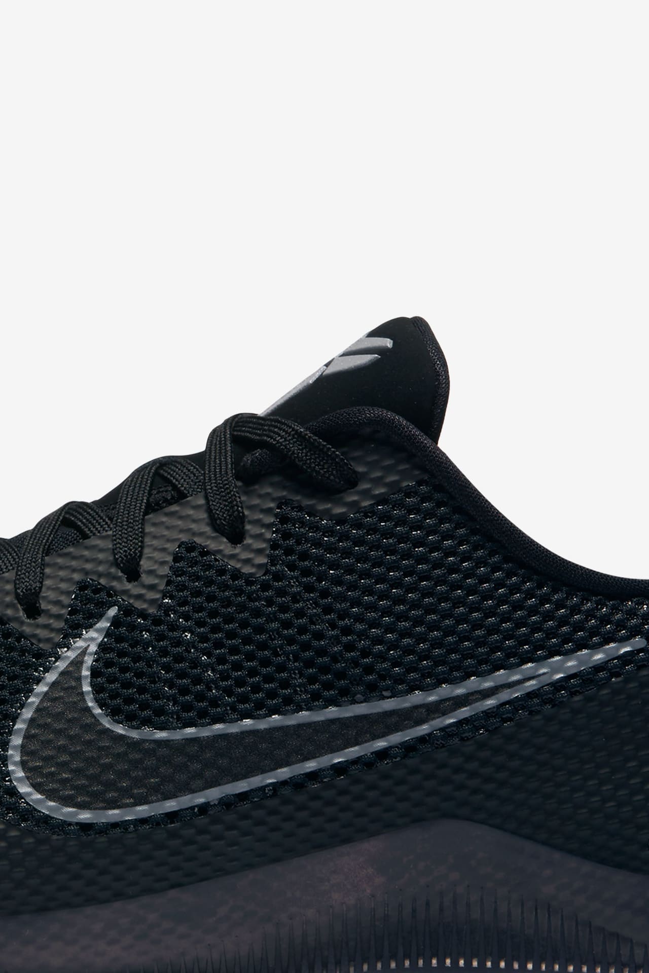 Nike Kobe 11 'Blackout'