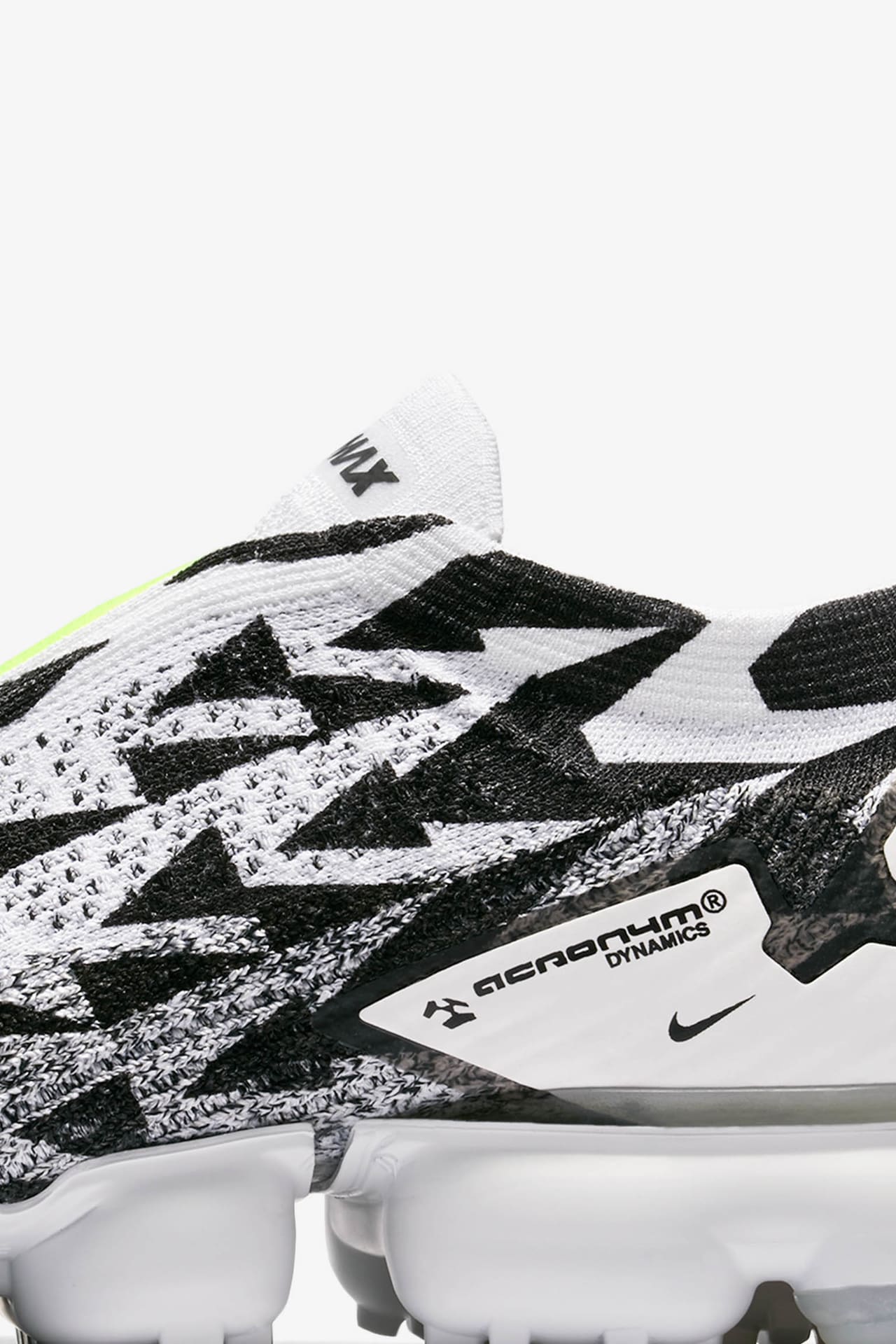 Nike Air Vapormax Moc 2 Acronym „Világos csontszínű, fekete és neonzöld” - megjelenési dátum