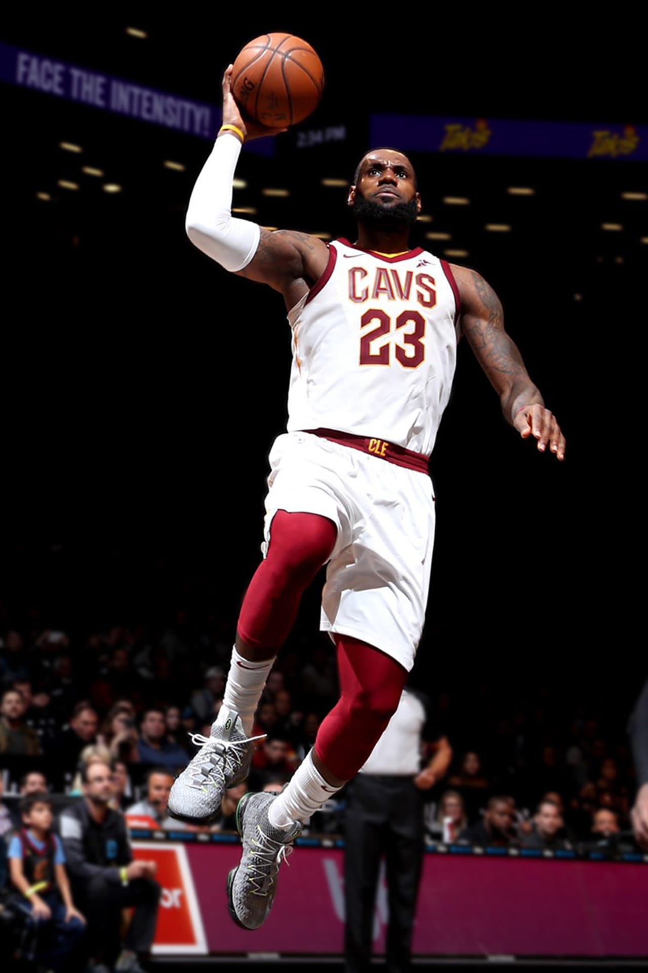 Nike LeBron Watch. Nike SNKRS