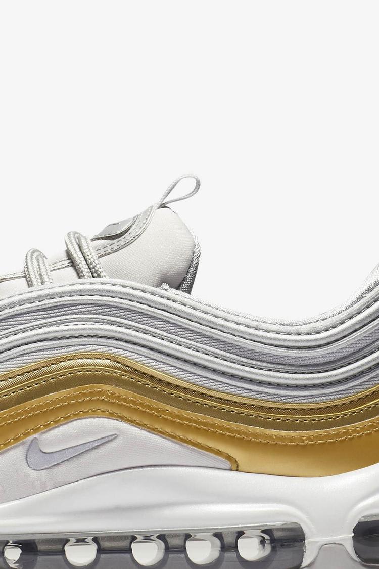 Women s Air Max 97 Vast Grey Metallic Gold Metallic Silver Release Date. Nike SNKRS