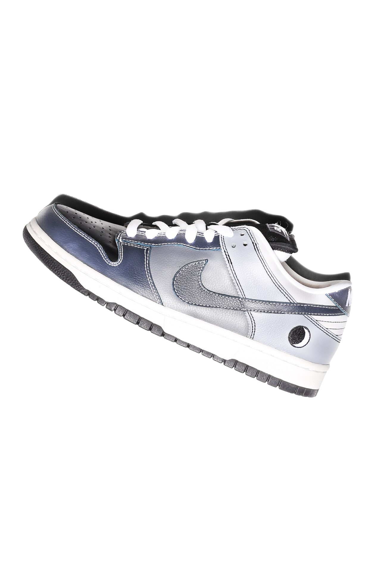 Nike sb dunk lunar eclipse deals