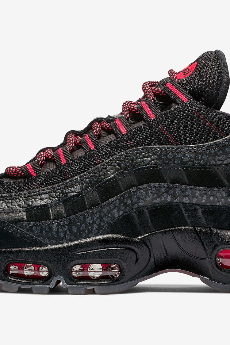 Nike Air Max 95 ‘Black / Infrared’ Release Date