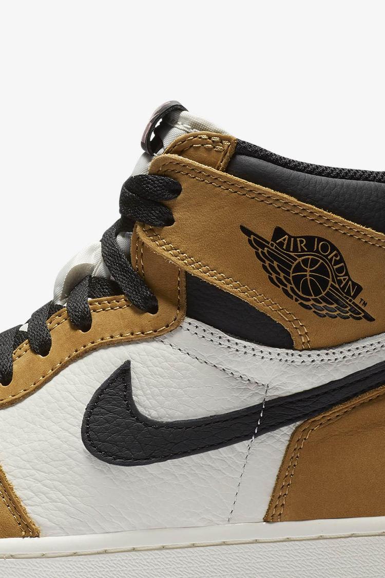 1 HIGH Golden Harvest and Sail and Black Nike SNKRS