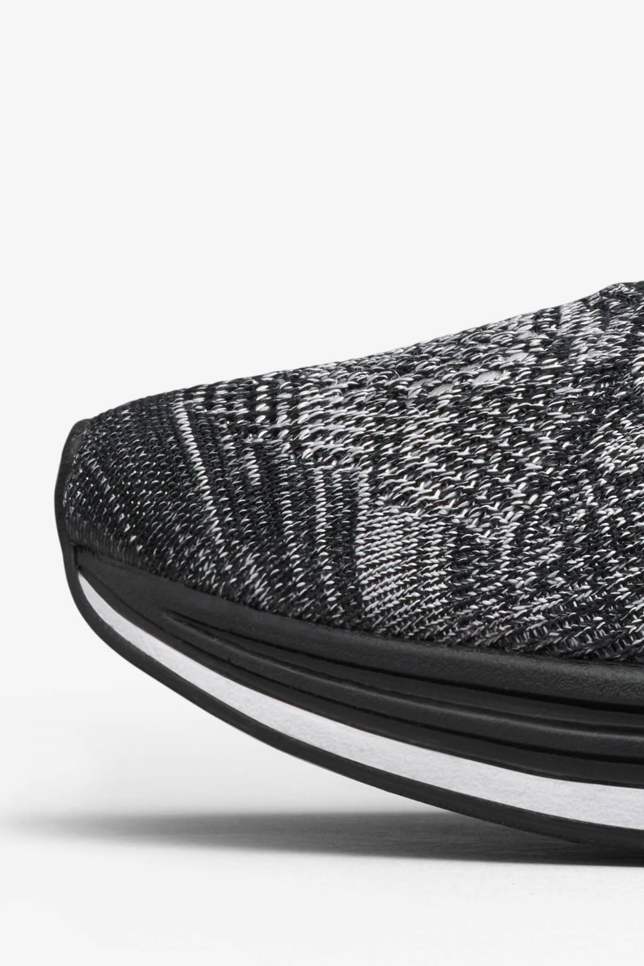 Nike Flyknit Racer 'Cookies & Cream' Release Date