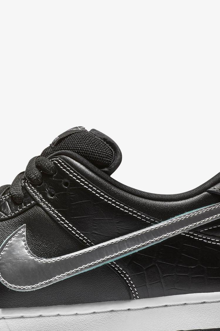 Nike SB Low Pro Diamond Black Tropical Twist Chrome Release Date. Nike SNKRS