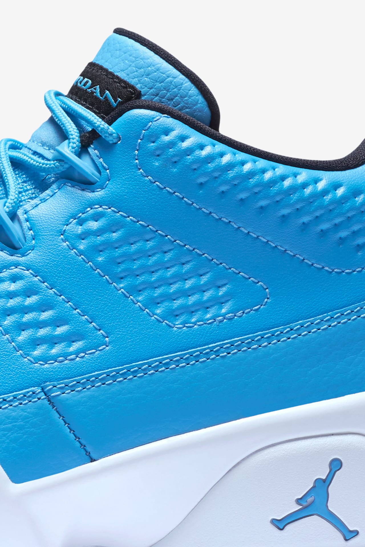 Jordan 9 low pantone online