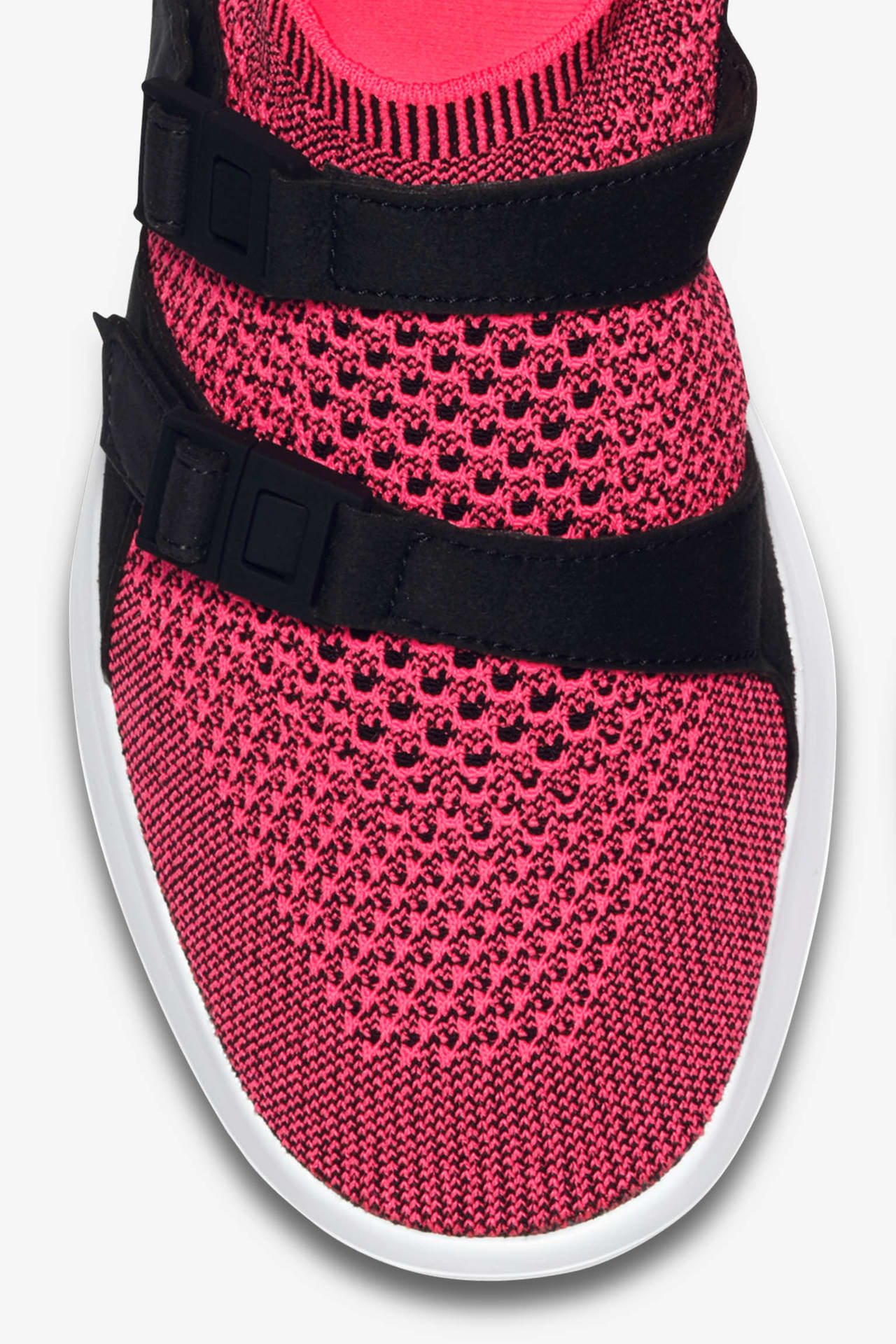 Nike sock racer flyknit womens hotsell