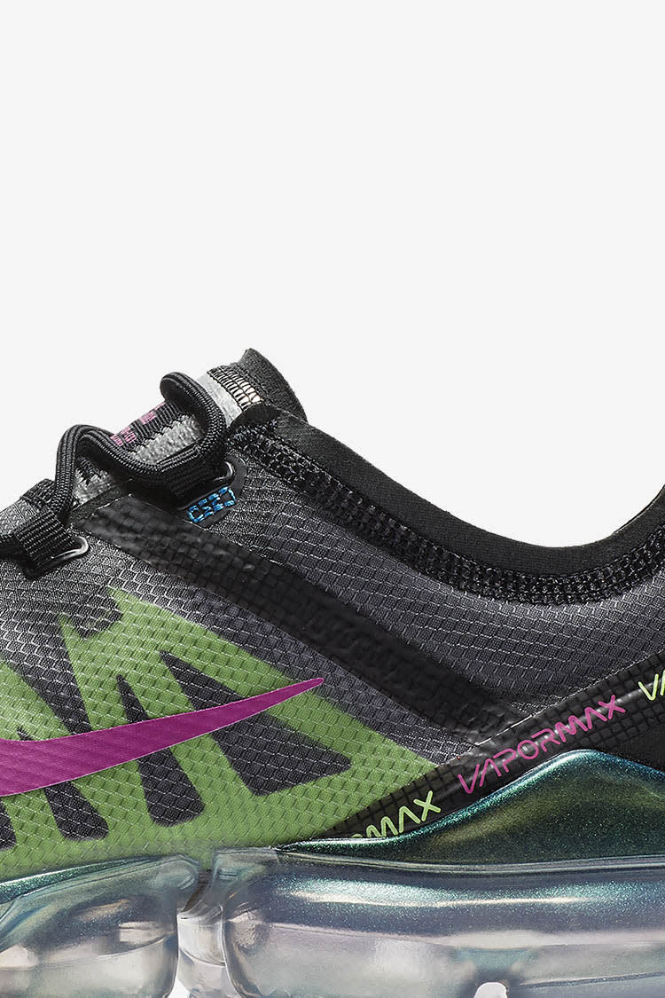 Nike Air Vapormax 2019 'Black & Active Fuschia' Release Date