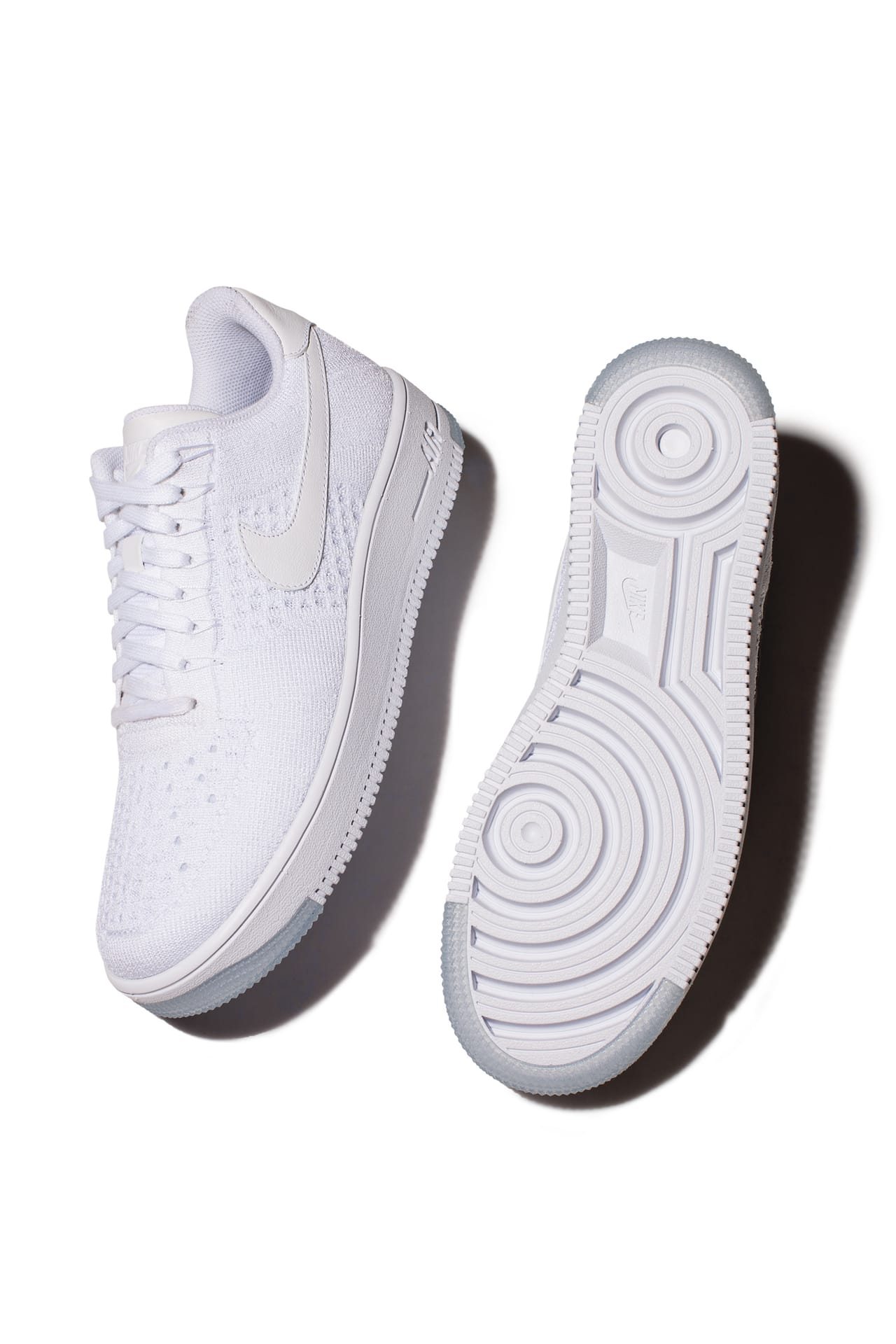 Dans les archives Air Force 1 White White. Nike SNKRS