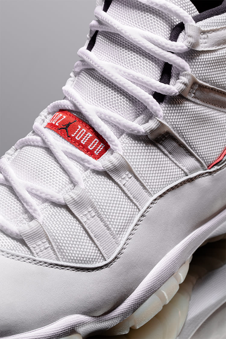 Jordan 11 platinum tint france on sale