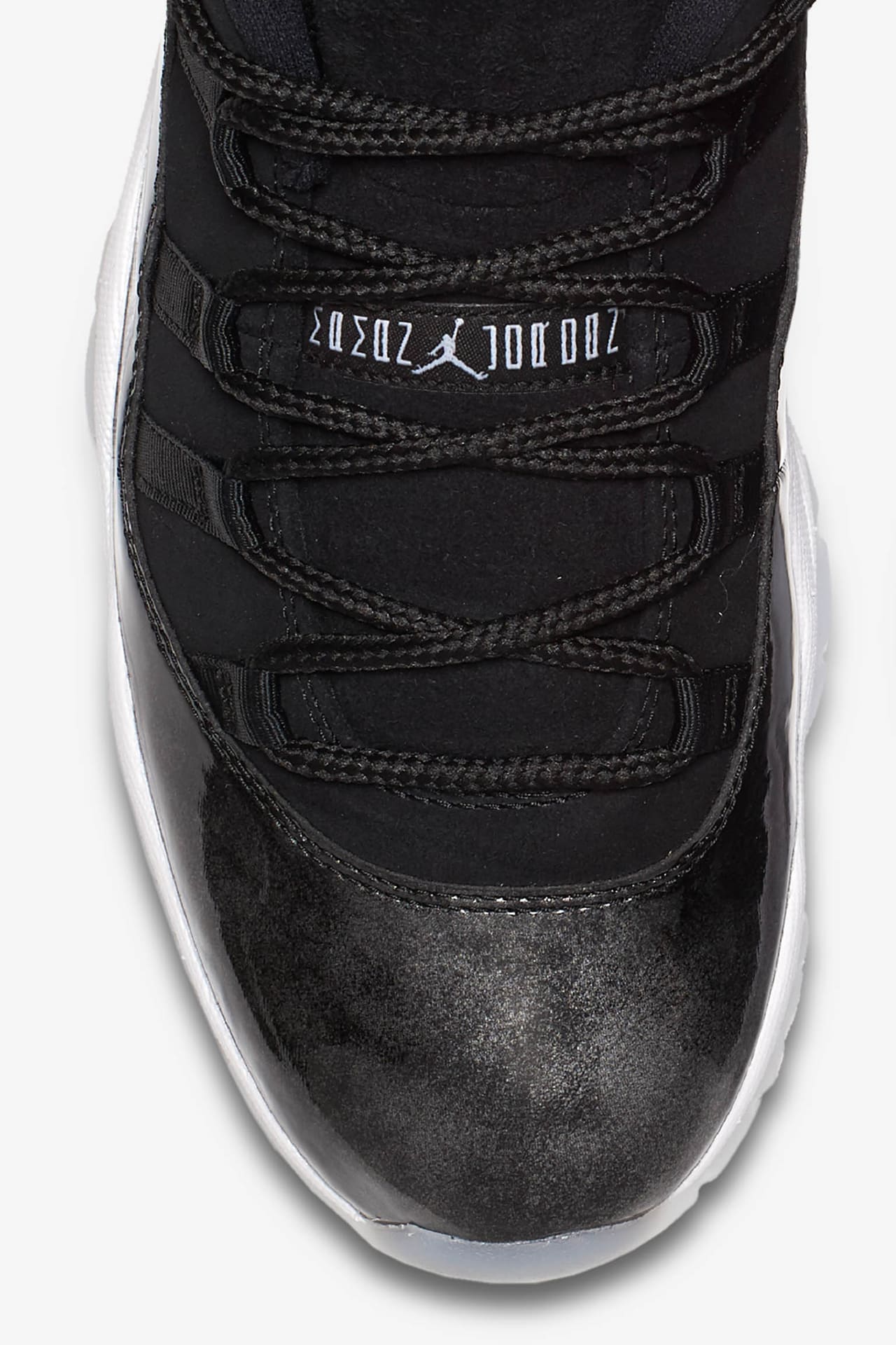 Jordan 11 blackout low on sale