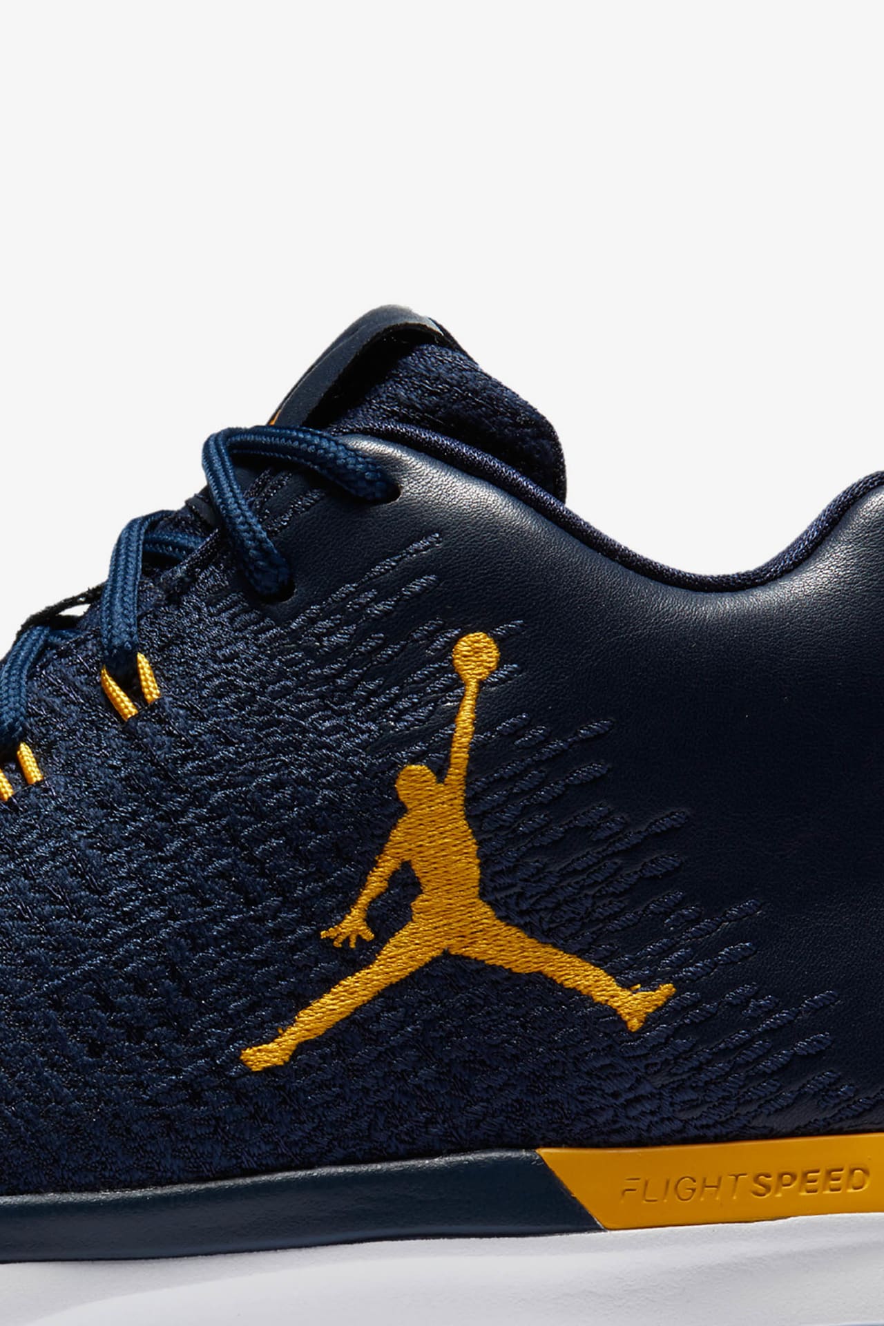 Jordan university of michigan air jordan xxxii low basketball shoes best sale