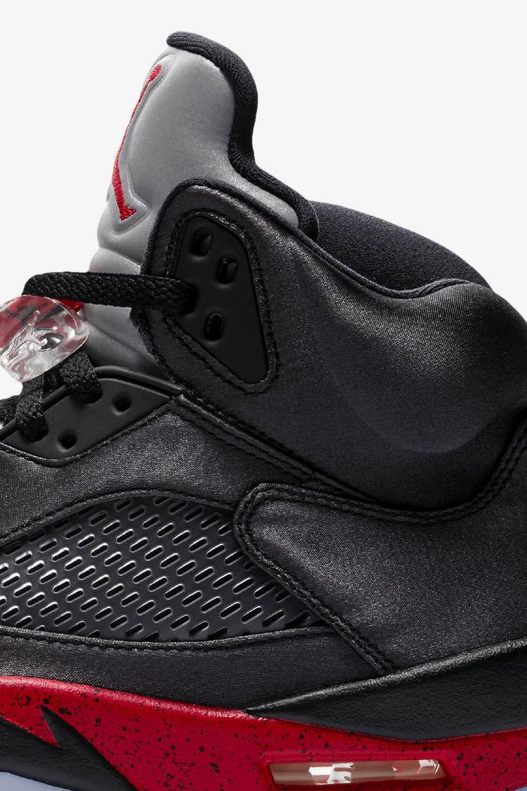 Black and red jordans 5 online