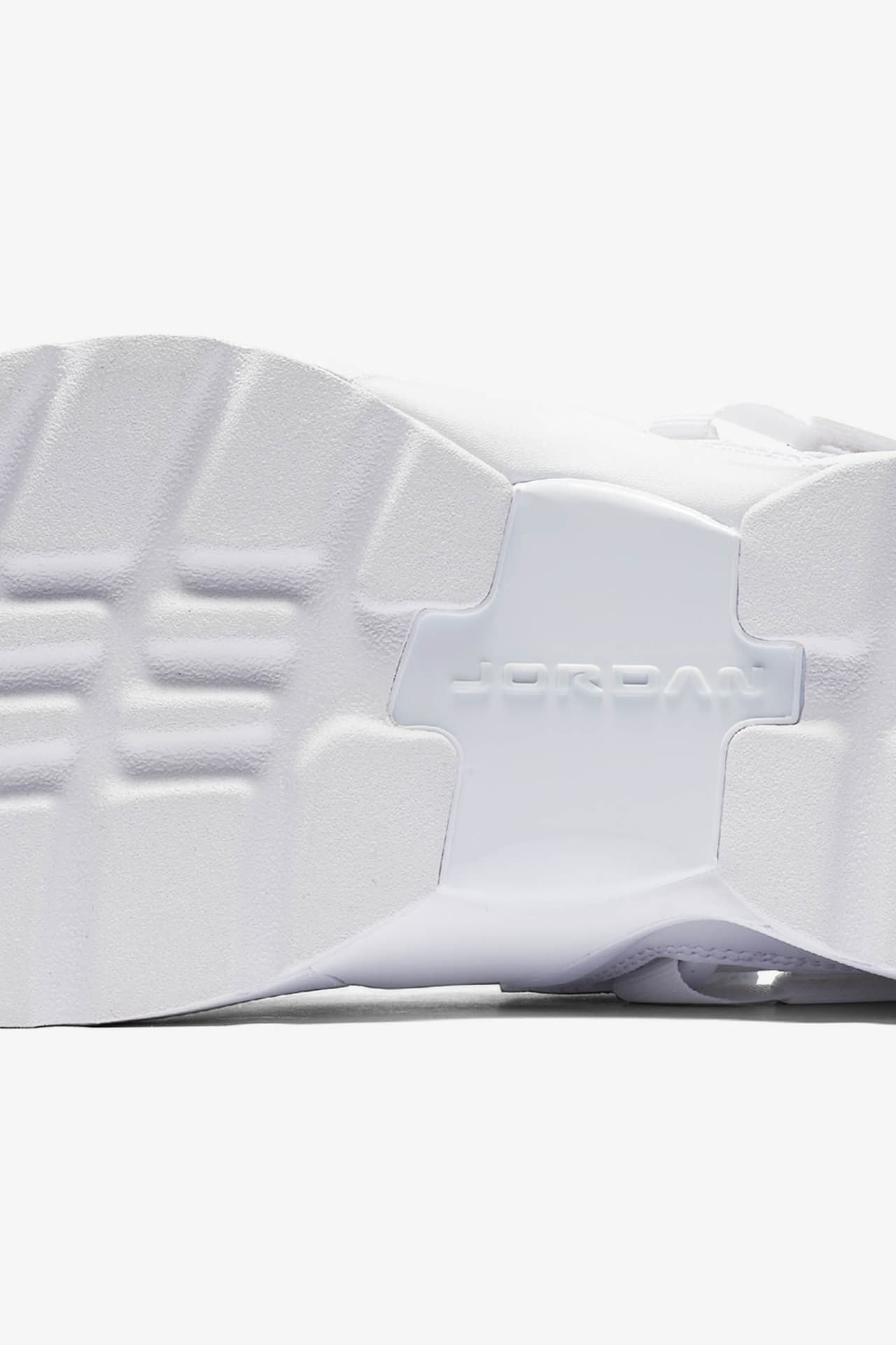 Jordan Trunner LX 'Pure Platinum &amp; White'