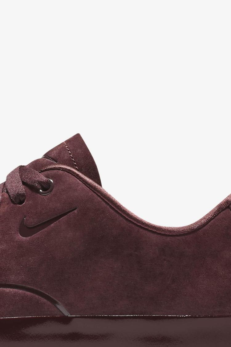 Nike Women's Blazer City Low 'Burgundy Crush' Release Date