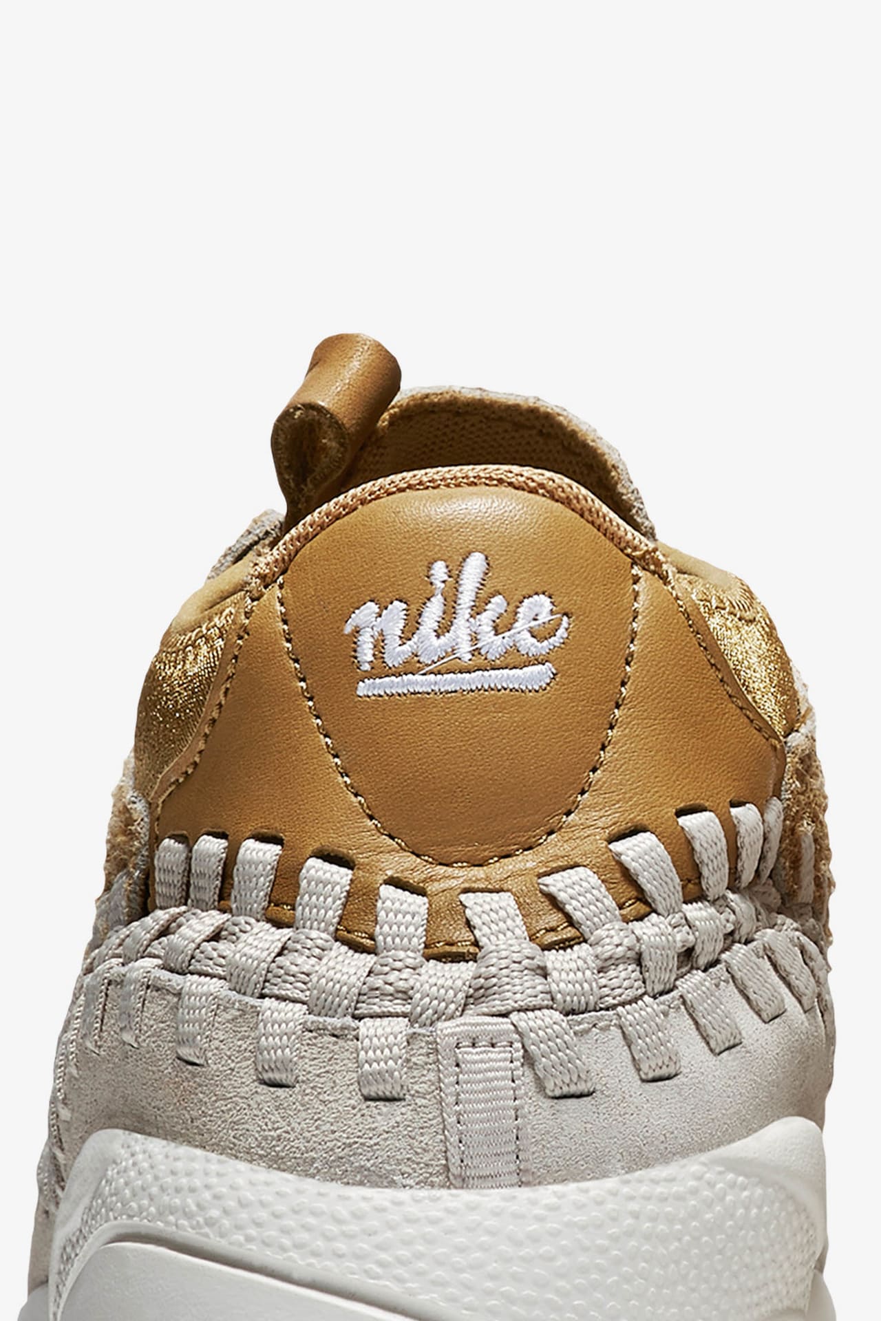 Nike Air Footscape Woven Chukka 'Flat Gold'