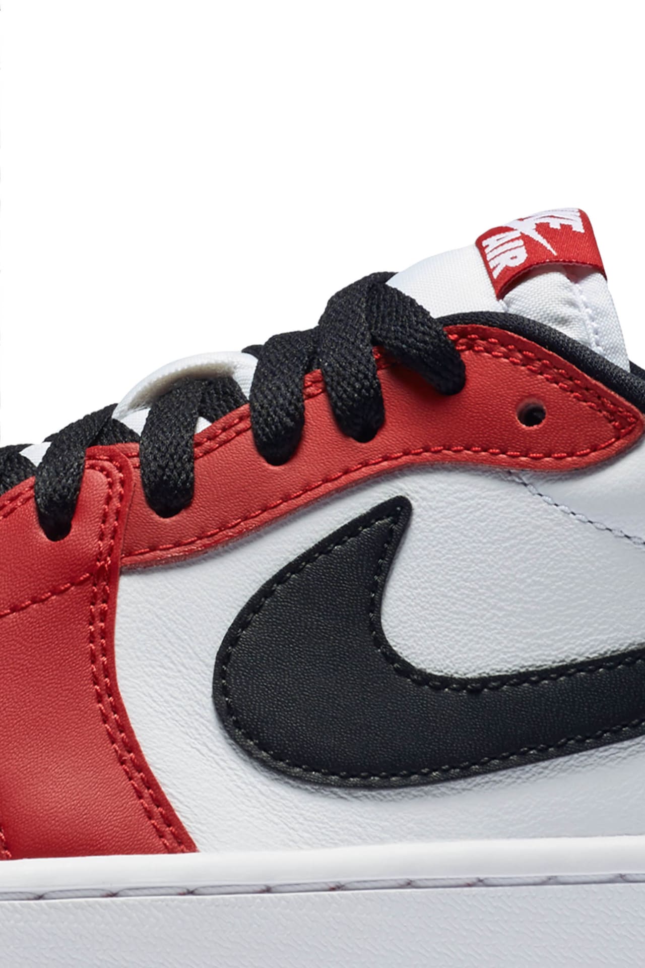 Air Jordan 1 Retro Low Chicago Release Date. Nike SNKRS