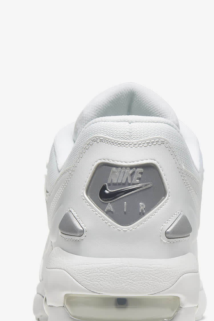 Air Max2 Light 'Triple White' Release Date