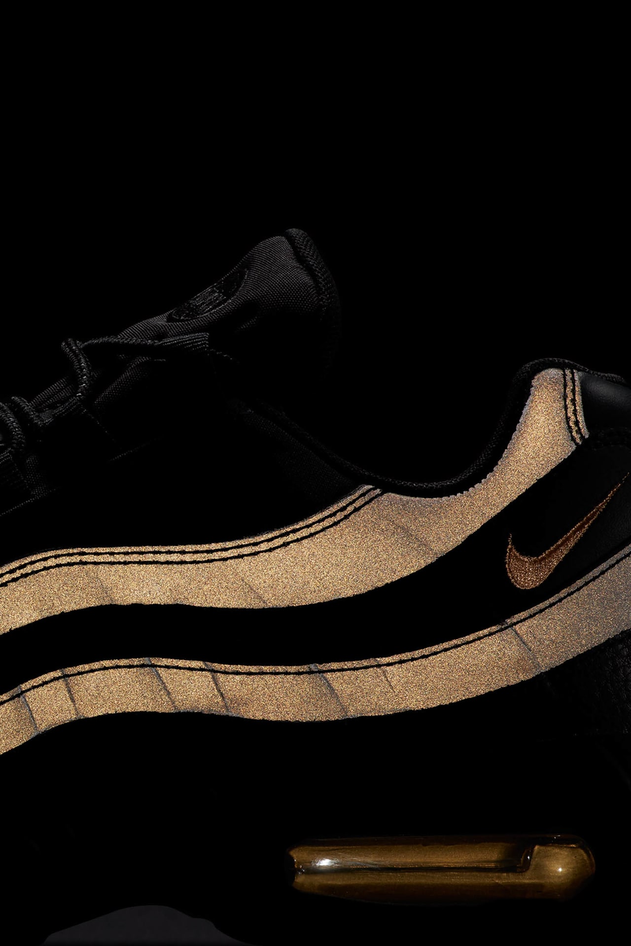 Air max 95 black and gold on sale