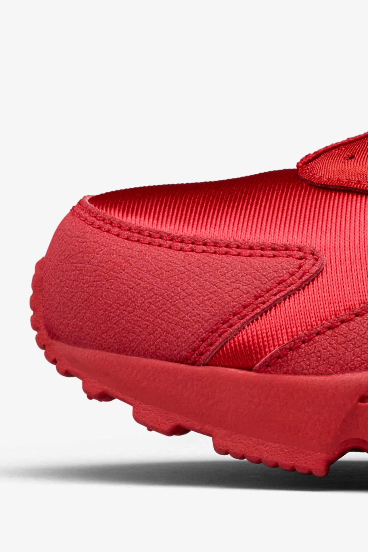 All red nike huarache womens online