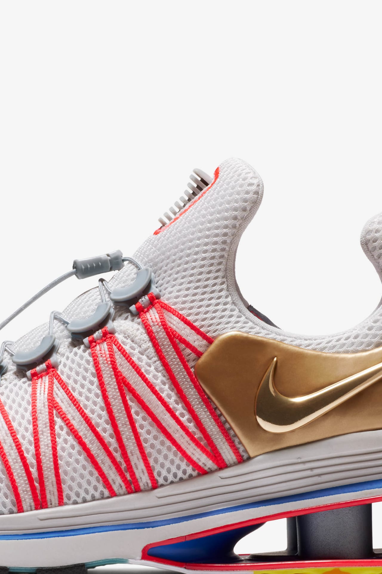 Nike shox gravity elemental gold best sale