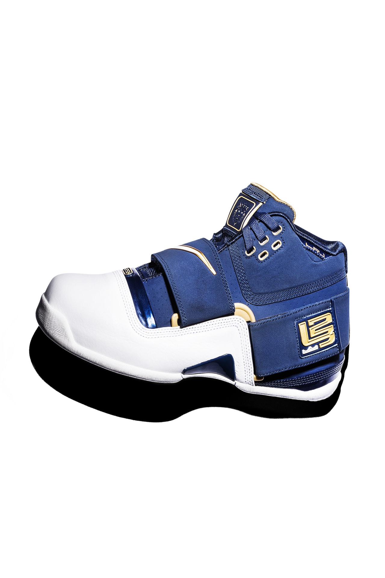 Nike lebron soldier best sale