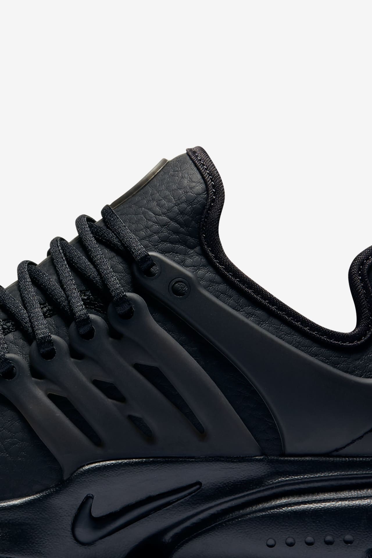 Nike air presto womens all black on sale