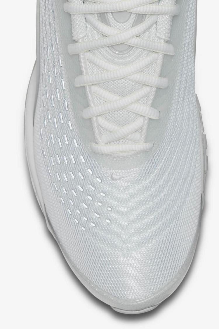 NIKE Triple White AV2589 100 AM DELUXE Nike SNKRS