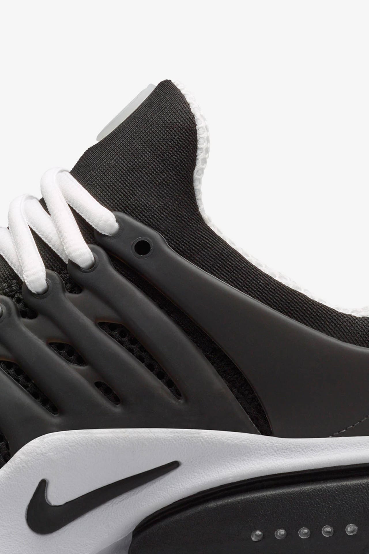 Nike Air Presto 'Black & White' Release Date