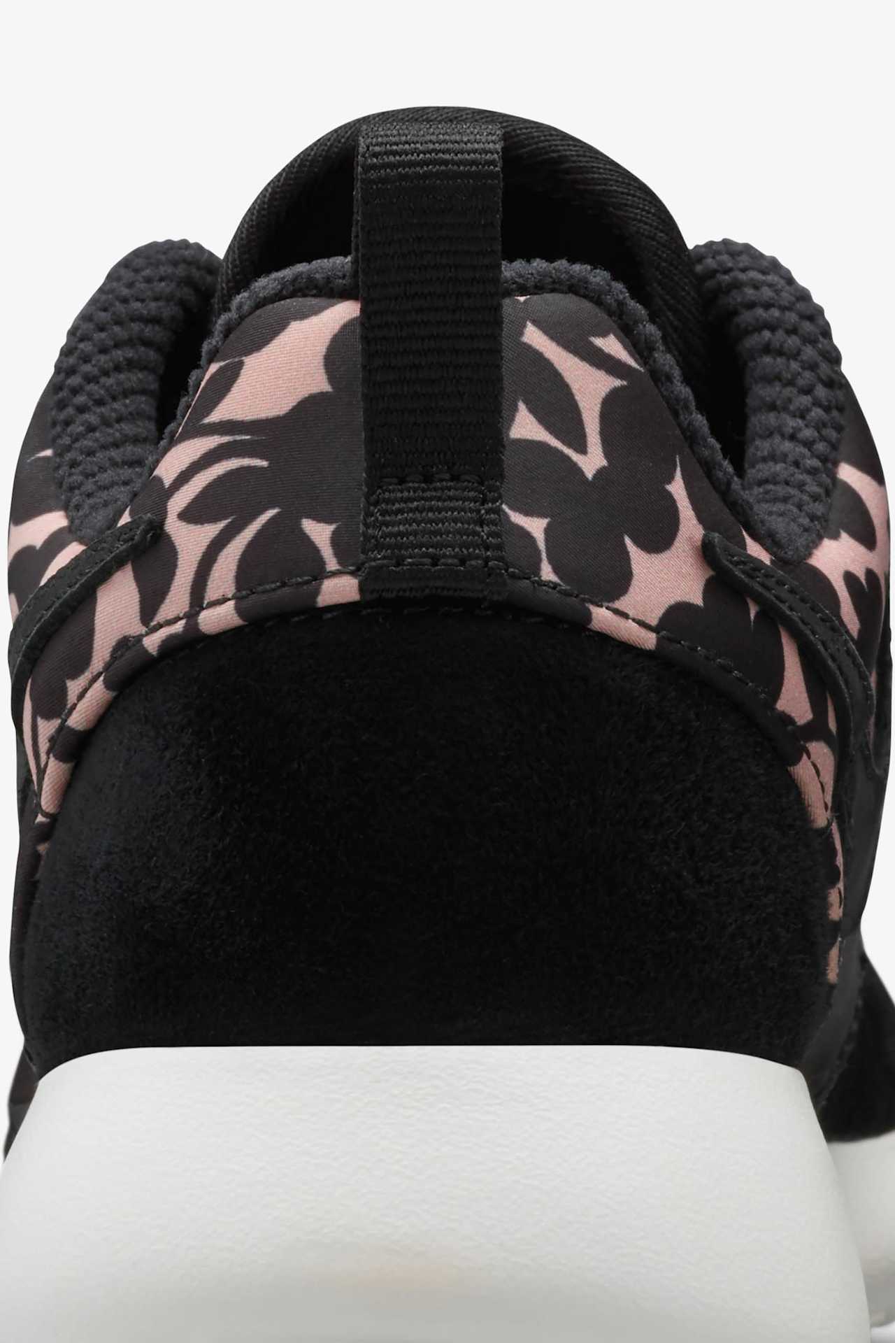 WMNS ROSHE ONE