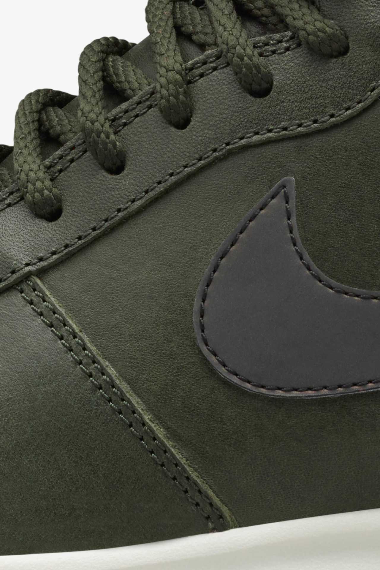 Women's Nike Acorra Sneakerboots 'Sequoia & Menta'