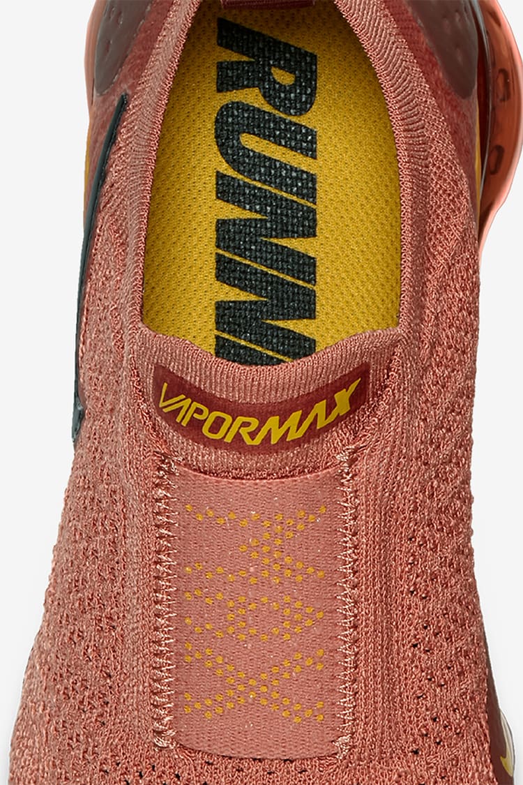 Nike air vapormax flyknit 2 women's orange shops