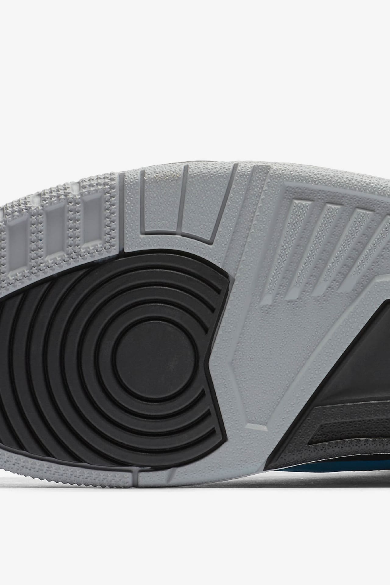Air Jordan 3 Retro "Powder Blue". Ημερομηνία κυκλοφορίας