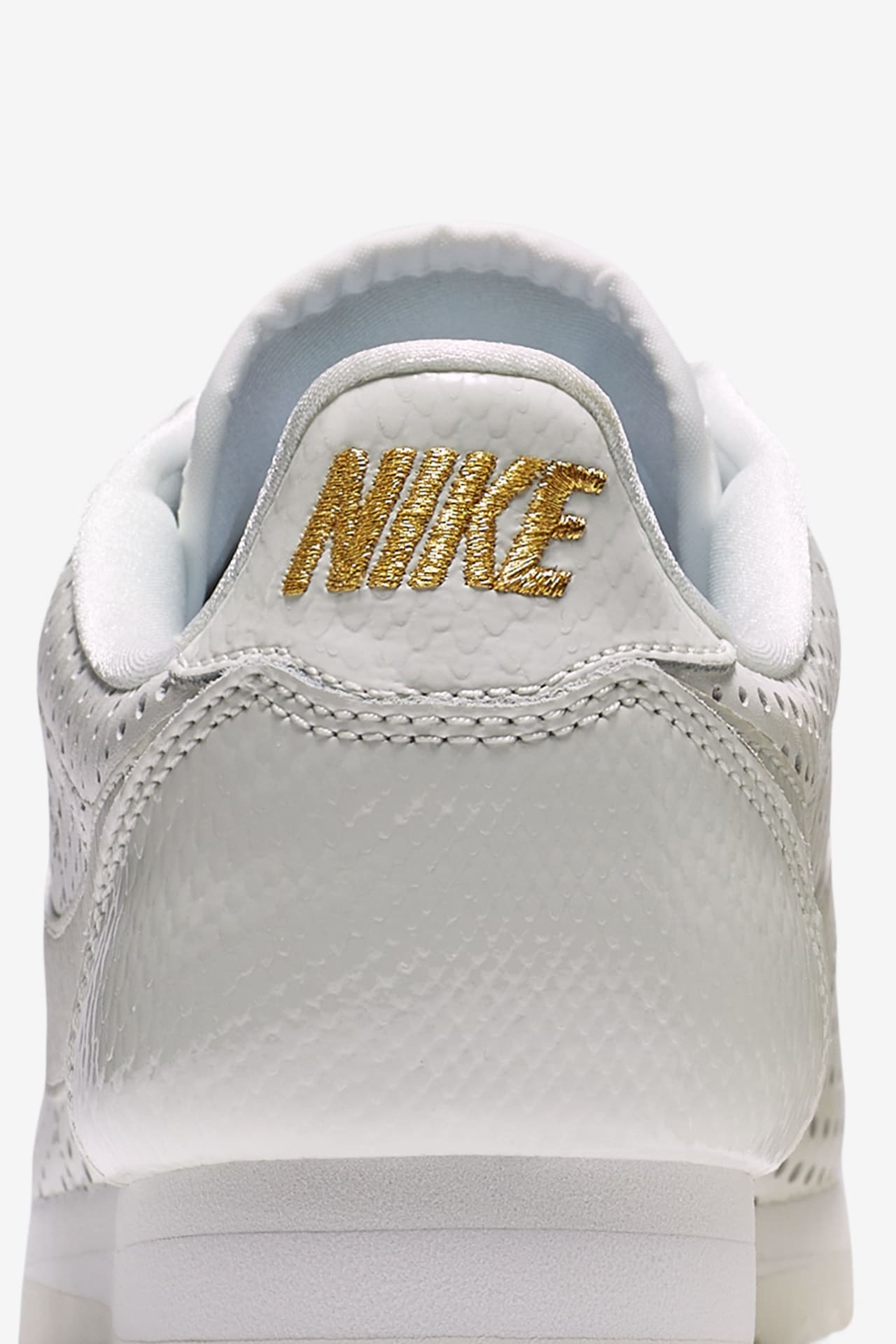 Women s Nike Cortez Classic Premium QS Summit White Metallic Gold Release Date. Nike SNKRS