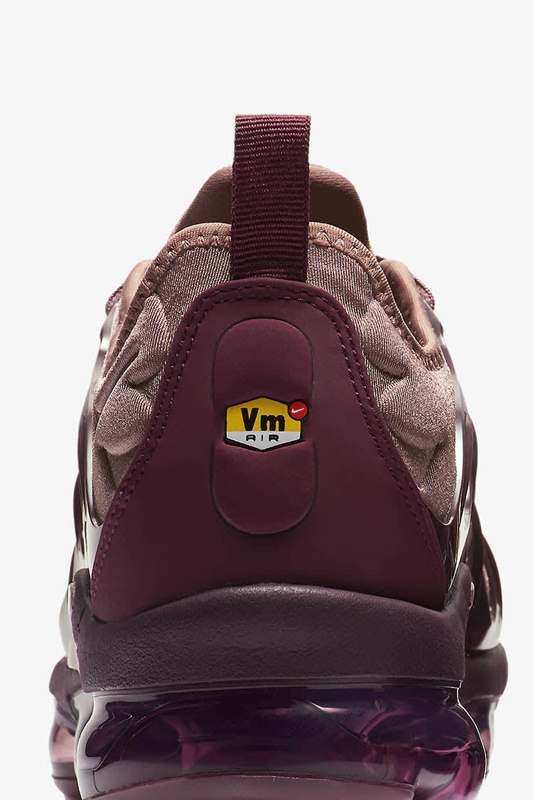 Women s Air Vapormax Plus Smokey Mauve Bordeaux Release Date. Nike SNKRS