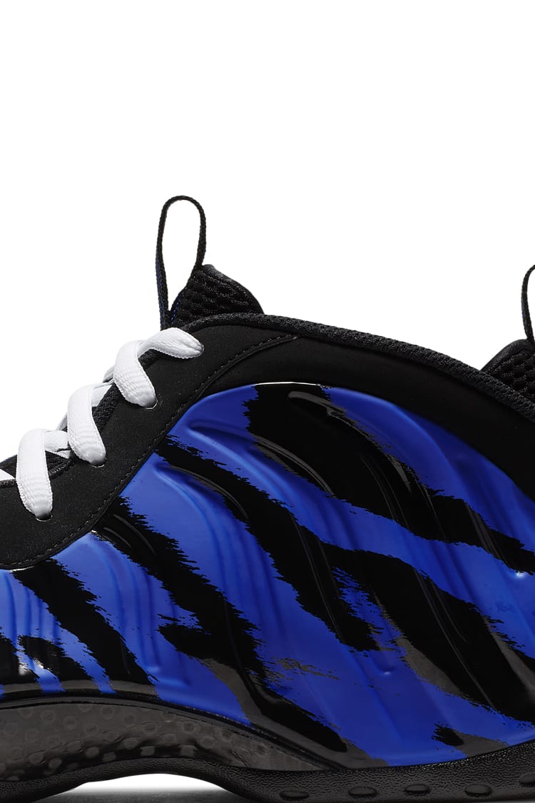 Air Foamposite One Tiger Stripes Release Date. Nike SNKRS