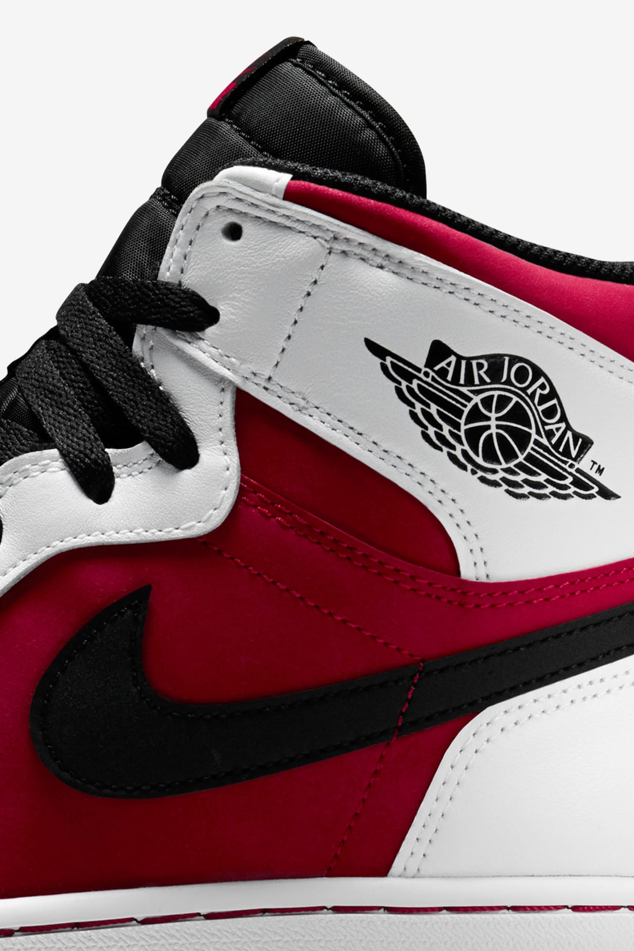 Air Jordan 1 Retro 'Carmine'