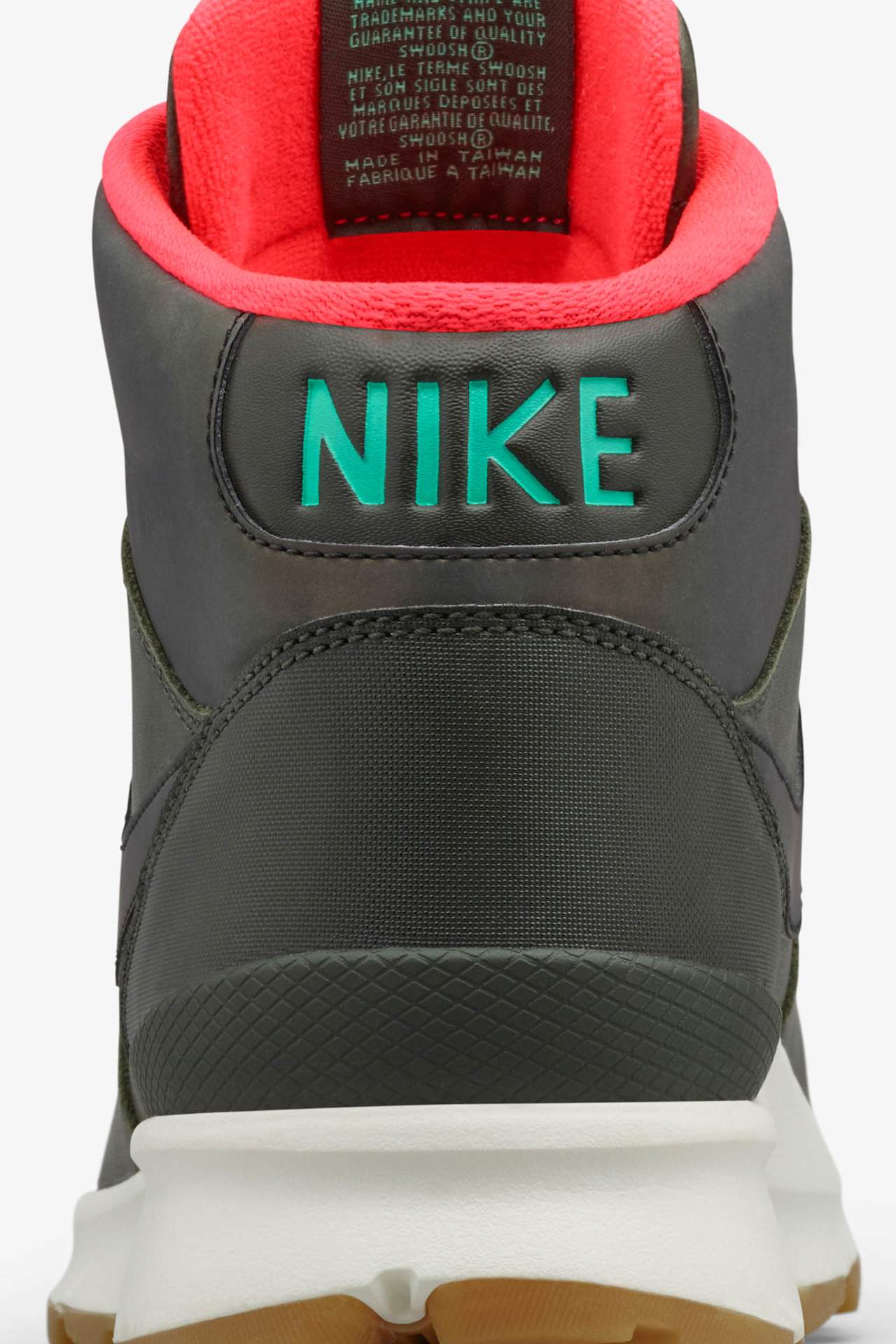 Women's Nike Acorra Sneakerboots 'Sequoia & Menta'