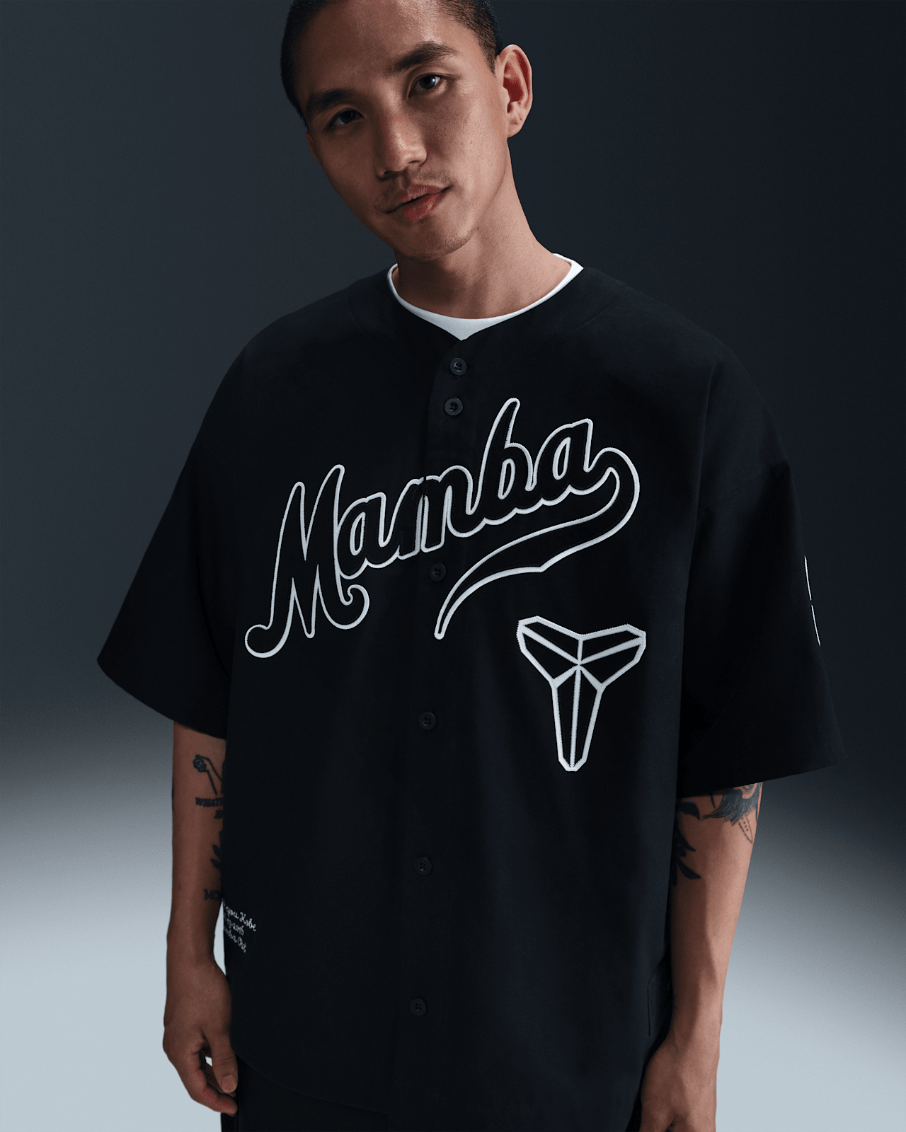 코비 Details Apparel Collection 출시일