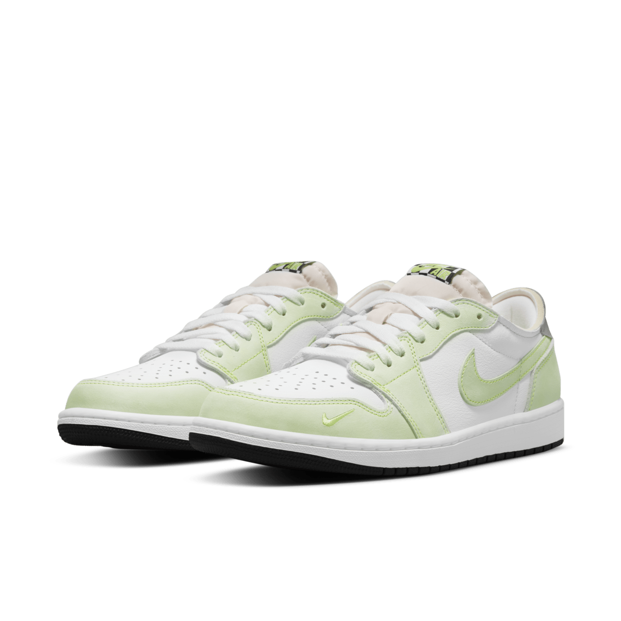 【NIKE公式】エア ジョーダン 1 LOW OG 'Ghost Green' (DM7837-103 / AJ 1 LOW OG)