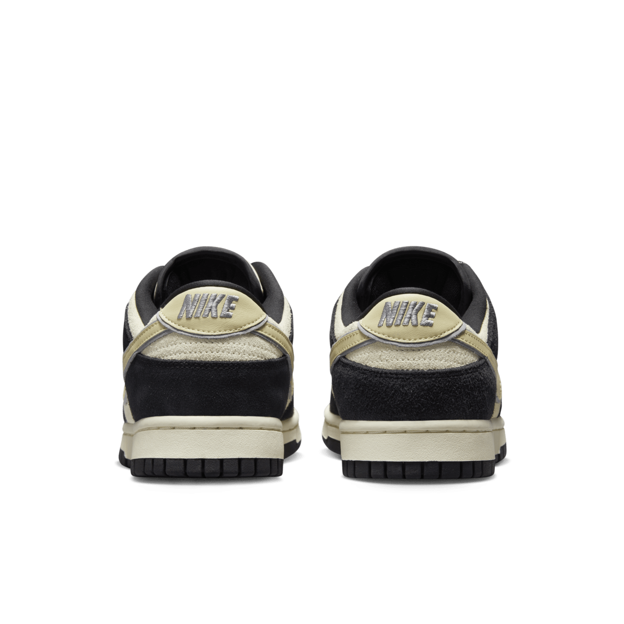 วันเปิดตัว Dunk Low "Black Suede" ผู้หญิง (DV3054-001)