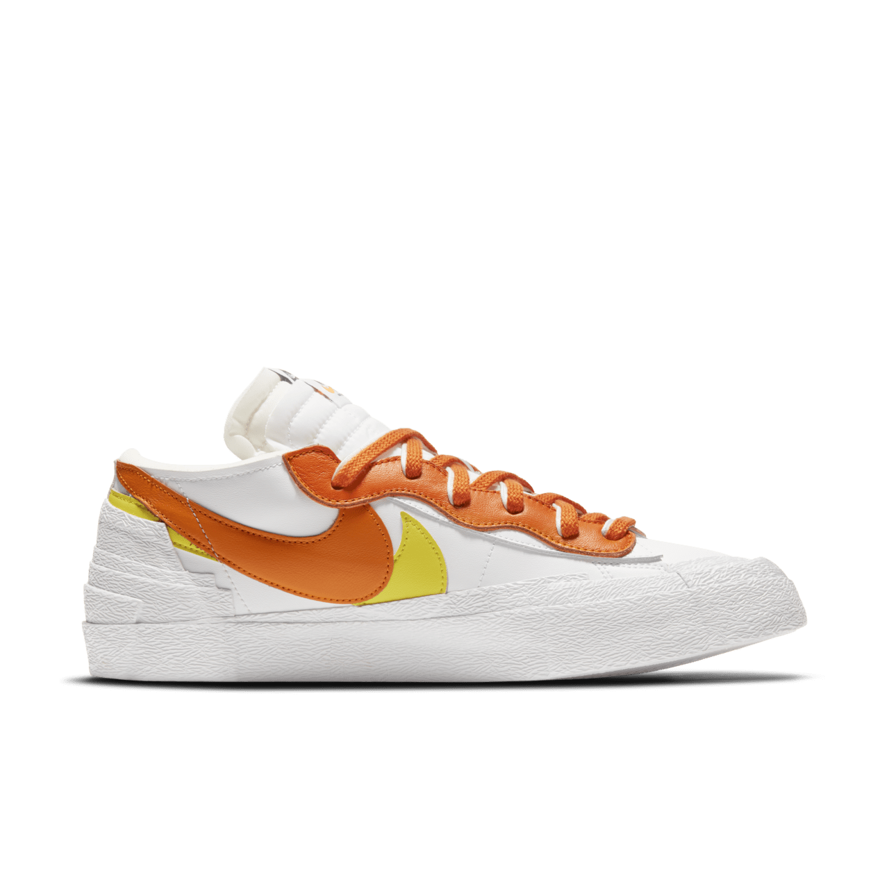 Ημερομηνία κυκλοφορίας του Blazer Low x sacai "Magma Orange"