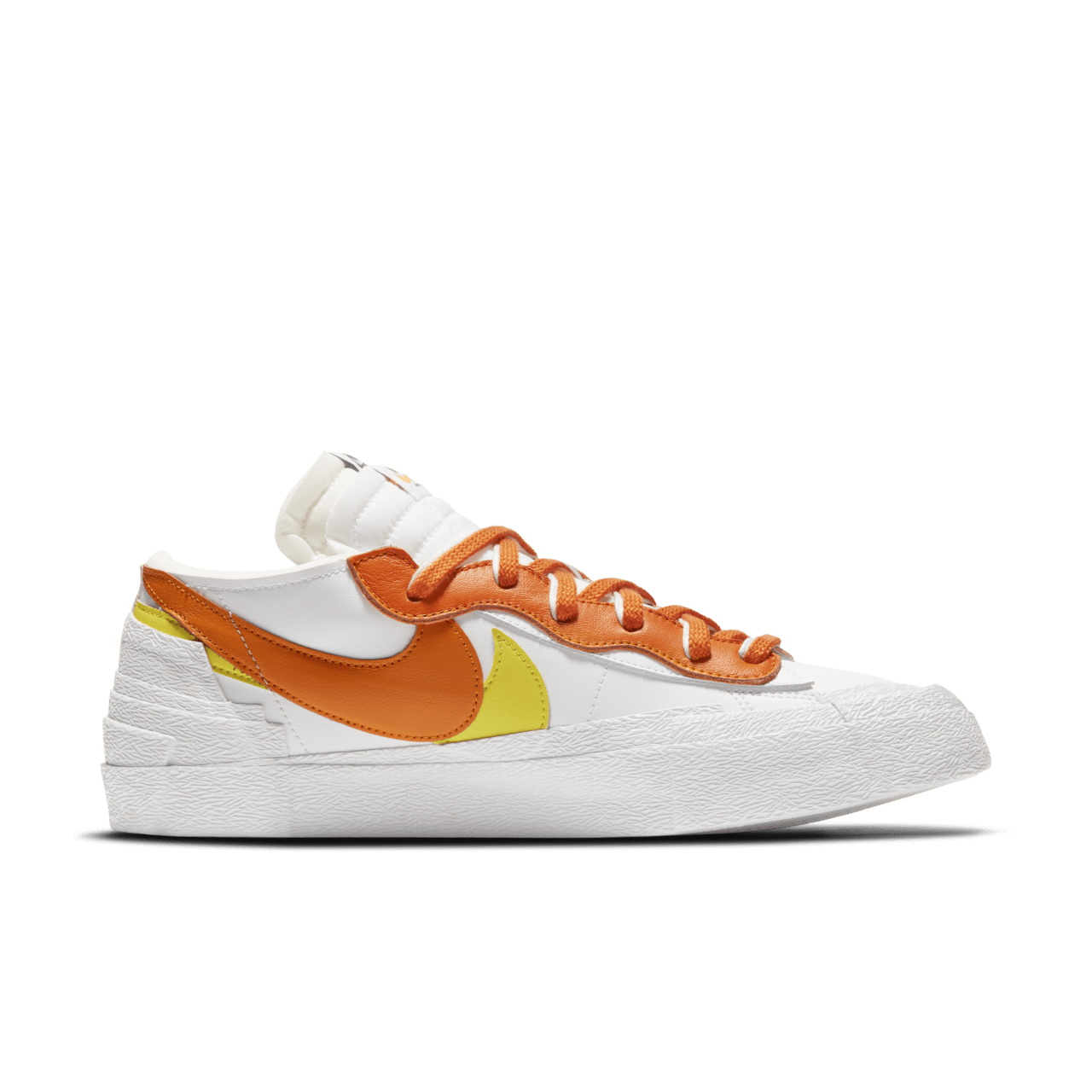 Date de sortie de la Blazer Low x sacai « Magma Orange »