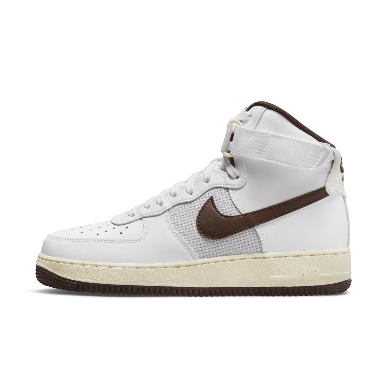 【NIKE公式】エア フォース 1 HIGH '07 'White and Light Chocolate' (DM0209-101 / AF 1 HIGH '07 LV8 VTG)