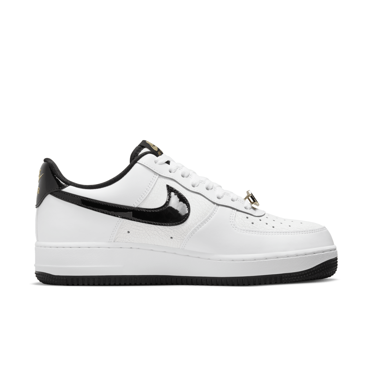 【NIKE公式】エア フォース 1 ‘07 LV8 'White and Black' (DR9866-100 / AF 1 '07 LV8 EMB)